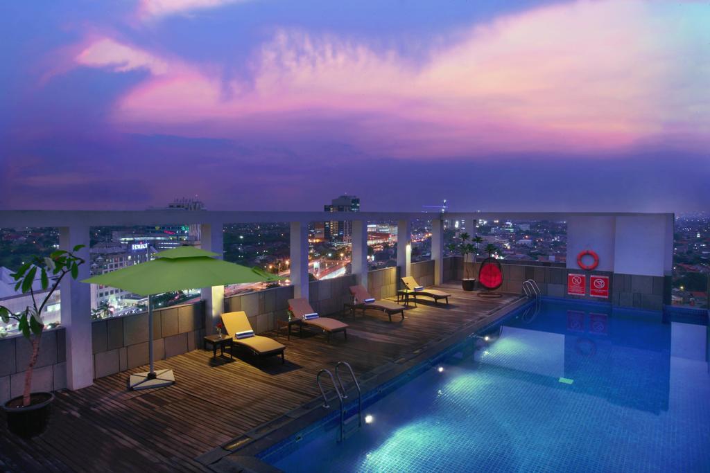 Amaris Hotel Bekasi Barat Экстерьер фото