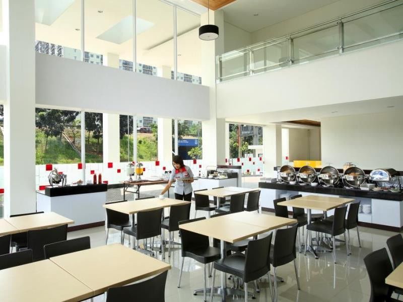 Amaris Hotel Bekasi Barat Экстерьер фото